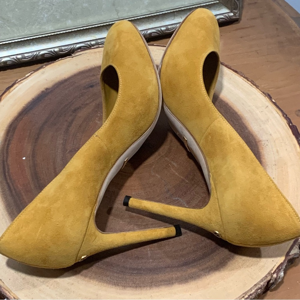 GUCCI Mustard Yellow Suede‎ Leather Round Toe pumps Heels Size 38 EU Timeless - Picture 6 of 9